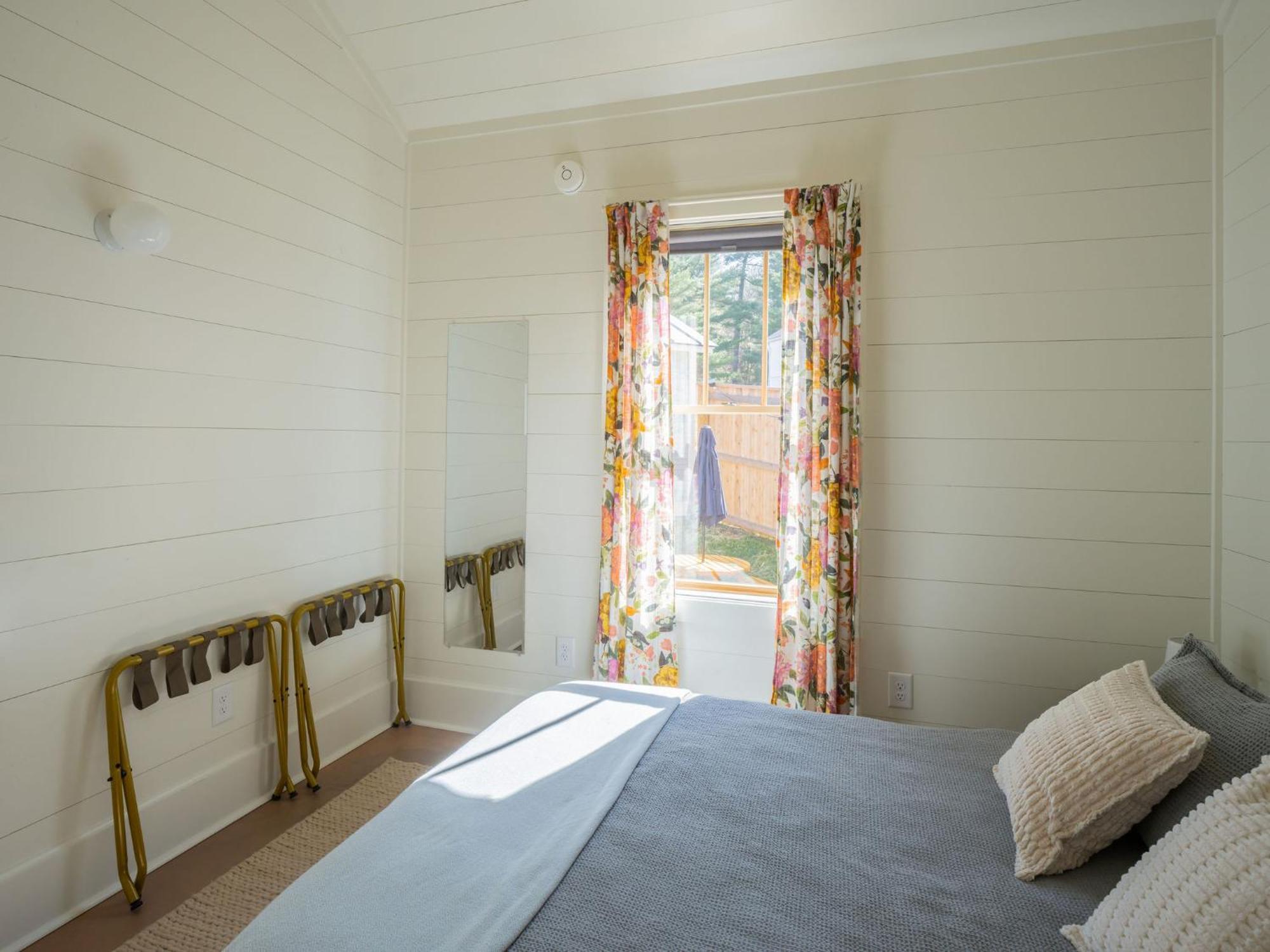 Queen City Bungalow & Cottages バーリントン エクステリア 写真