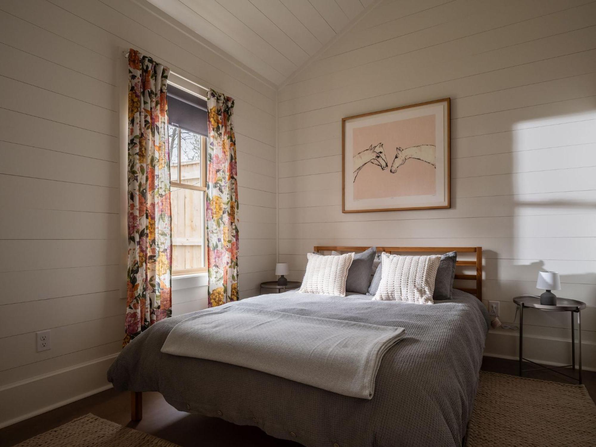 Queen City Bungalow & Cottages バーリントン エクステリア 写真